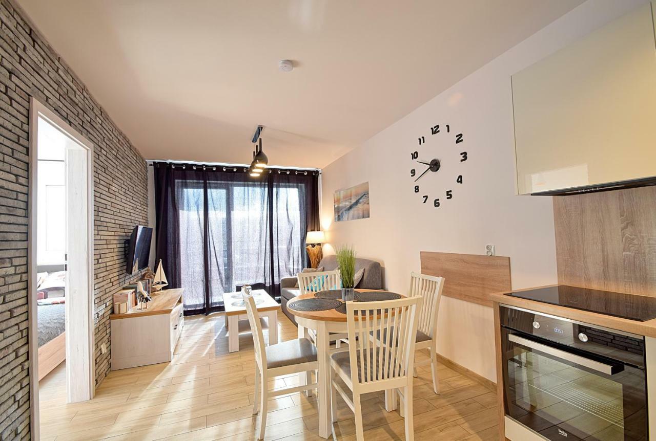 Apartament Oliwka Z Prywatnym Miejscem Postojowym コウォブジェク エクステリア 写真